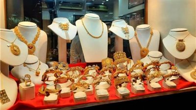 «أي صاغة: توترات الحرب تدفع الذهب للصعود.. متغلبًا على قوة الدولار  