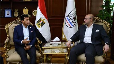 أشرف صبحي يصل محافظة بني سويف لتفقد المنشآت الشبابية  