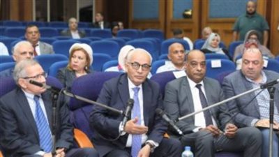 التعليم: إضافة مادة مشروعات بحثية تنفذ فى مجموعات لا تزيد عن 5 طلاب