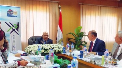 وزير قطاع الأعمال العام يتفقد  