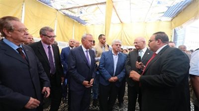 وزير التعليم العالي يتفقد مشروع إنشاء مستشفي بنها الجامعي الجديد (صور)