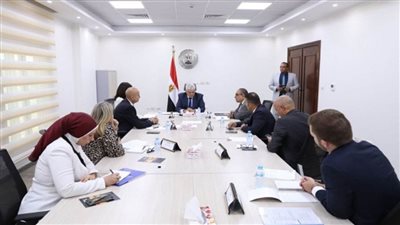 وزير التعليم العالي يلتقي وفد «سيسكو» العالمية (صور)