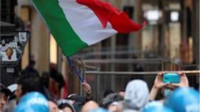 احتجاجات في إيطاليا ضد استغلال الشركات لأزمة الطاقة 