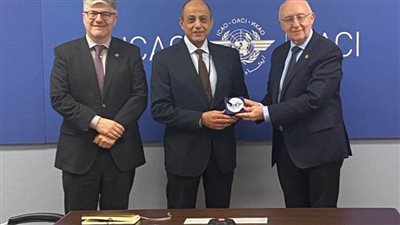 وزير الطيران يعود إلى القاهرة عقب المشاركة في عمومية الإيكاو