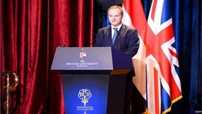 سفير بريطانيا بالقاهرة: تمويل المناخ أحد المطالب الرئيسية لـ 