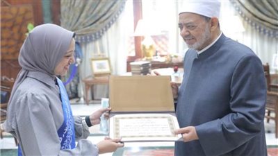 «أحمد الطيب» يكرم أوائل الثانوية الأزهرية 