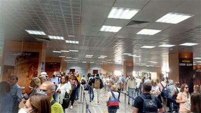 مطار الأقصر يستقبل أولى الرحلات السياحية لطيران البحر الأحمر قادمة من أسبانيا