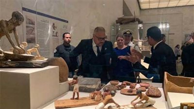 المتحف القومي للحضارة المصرية يستقبل وزير الدفاع والسياحة لدولة نيوزيلندا