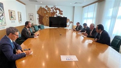 وزير الزراعة يبحث مع رئيس لجنة الأمن الغذائي بالفاو سبل مواجهة تأثير التغيرات المناخية (صور)