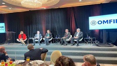 وزيرة التخطيط تشارك بمناقشات منتدى المؤسسات المالية والنقدية الرسمي