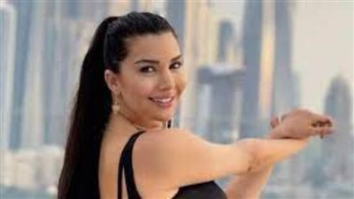 لاميتا فرنجية على ظهر حصان تتألق في أحدث ظهور | صور