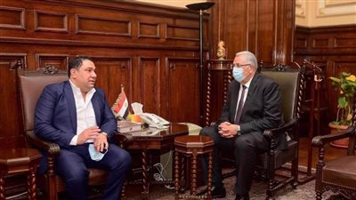 السيدخيرالله يكتب: الدواجن والأعلاف.. والابتزاز الرخيص 