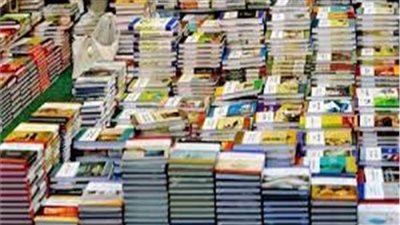 ضبط 6 مطابع بدون ترخيص لقيامها بطباعة الكتب الدراسية 