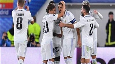 ريال مدريد يتقدم على إشبيلية بهدف في الشوط الأول بالدوري الإسباني