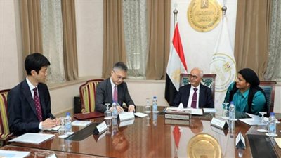 وزير التعليم يبحث مع السفير الياباني تعزيز التعاون المشترك (صور)
