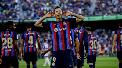 ليفاندوفسكي يقود هجوم برشلونة لمواجهة فالنسيا في الدوري الإسباني