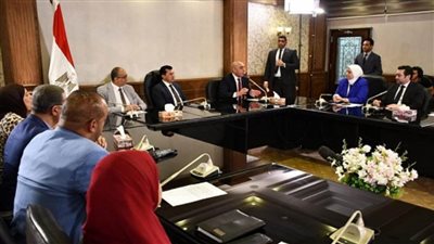 وزير الرياضة يبحث استعدادات إطلاق برنامج عباقرة شباب العرب (صور)