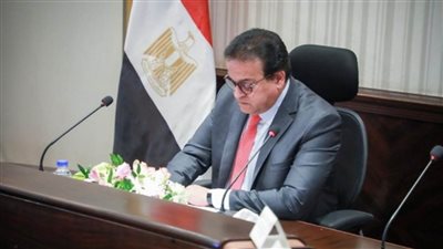 وزير الصحة يوافق على اللائحة الداخلية لمجلس مراقبة عمليات الدم (صور)