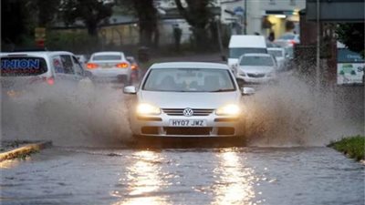 تعطل المرور في العاصمة البريطانية لندن بسبب الأمطار الغزيرة