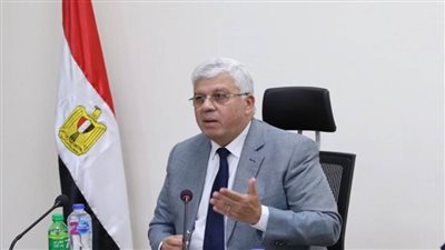 وزير التعليم العالي يرأس اجتماع مجلس شئون المعاهد العالية الخاصة (صور)