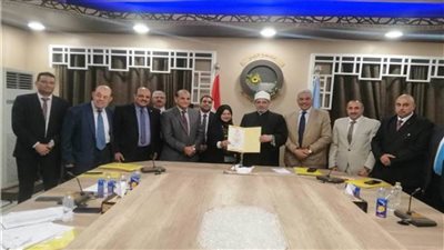 رئيس جامعة الأزهر يشيد بحصول مركز الحاسب الآلي على شهادة الأيزو 