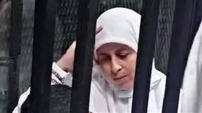 تأجيل محاكمة عائشة الشاطر و30 آخرين فى قضية تمويل الإرهاب