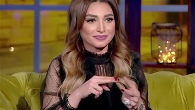 روجينا من أمام الكعبة: أدعولي مسلسل «ستهم» يشوف النور 