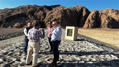 وزير الري يتفقد أعمال الحماية من أخطار السيول بجنوب سيناء (صور)