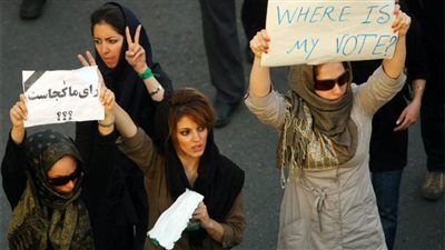 إيران تتهم 750 شخصًا للمشاركة في أعمال شغب..وتعتقل 15 ألف 