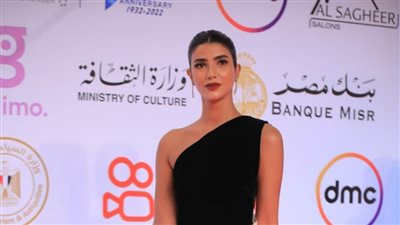 بالصور.. ريم سامي تتألق بإطلالة كلاسيكية أنيقة في افتتاح مهرجان القاهرة السينمائي الدولي