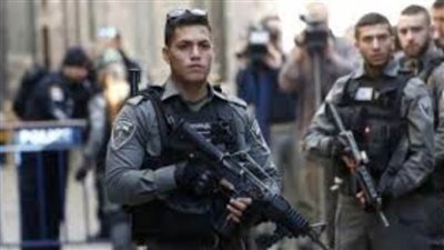 قوات الاحتلال تقتحم قرية نزلة الشيخ وتستولي على كاميرات المراقبة