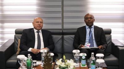 وزير النقل يبحث مع وزير البنية التحتية الرواندي سبل التعاون المشترك بين البلدين (صور)