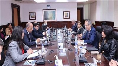 وزيرا الاتصالات وقطاع الأعمال العام يبحثان تعزيز التعاون فى التحول الرقمي