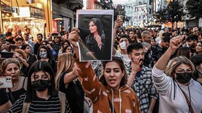 مقتل ضابط إيراني في مواجهة خلال الاحتجاجات في كردستان