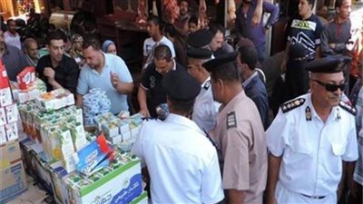 بينها حجب سلع غذائية.. «التموين» تضبط 2007 قضايا متنوعة 