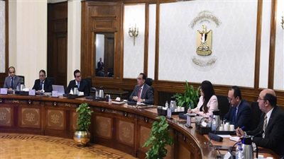رئيس الوزراء يتابع موقف المبادرة الرئاسية لـ 