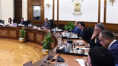 تطوير 984 مركزا.. رئيس الوزراء يتابع موقف المشروعات الشبابية ضمن مبادرة حياة كريمة