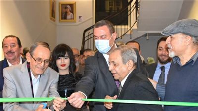 السفير الفلسطيني يفتتح معرض الفنانين التشكيليين العرب بجاليري ضي الزمالك