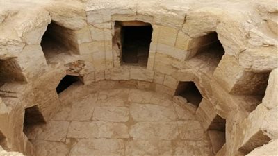 الكشف عن مبنى جنائزي ضخم ونماذج من بورتريهات الفيوم بموقع جرزا الأثري بالفيوم (صور)