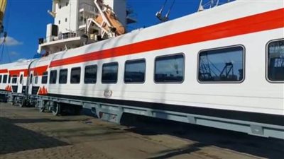 وزير النقل: ميناء الإسكندرية يستقبل 37 عربة سكة حديد جديدة درجة ثالثة مكيفة من المجر