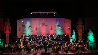 فنون عالمية بالأوبرا بمناسبة الكريسماس وأعياد الميلاد 