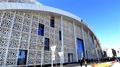 رئيس الوزراء يتفقد مشروع المجمع الطبي الشامل في السويس (صور)