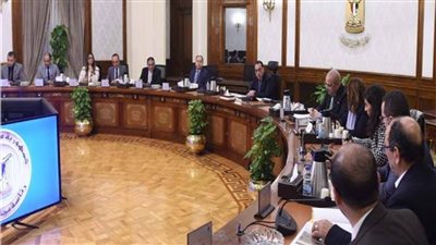 رئيس الوزراء يتابع الموقف التنفيذى للمبادرة الرئاسية 