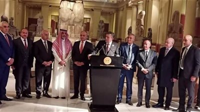 مصر تُسلم العراق والسعودية والأردن والصين 177 قطعة وعملة أثرية