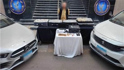 بـ2 مليون دولار مقلدة وسبائك مضروبة.. سقوط أخطر نصاب ومزور بالجيزة  