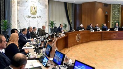 مجلس الوزراء يوافق على تعديل قرار إجراءات استيراد سيارات المصريين المقيمين بالخارج