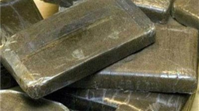 ضبط عاطل بحوزته 6 طرب «حشيش» داخل سيارته بأبو النمرس 