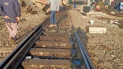 عودة حركة السكة الحديد بالدلتا لطبيعتها بعد خروج قطار المنصورة عن القضبان في طنطا