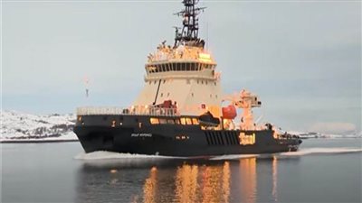 روسيا تختبر كاسحة جليد عسكرية جديدة 