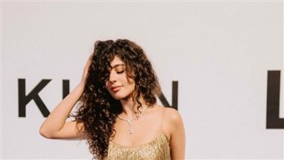 مايان السيد في أحدث ظهور لها بفستان ذهبي | صور